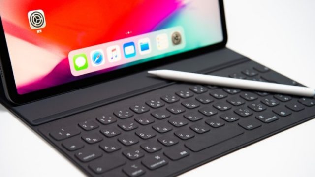 Apple  Smart Keyboard とApple pencil ジャング